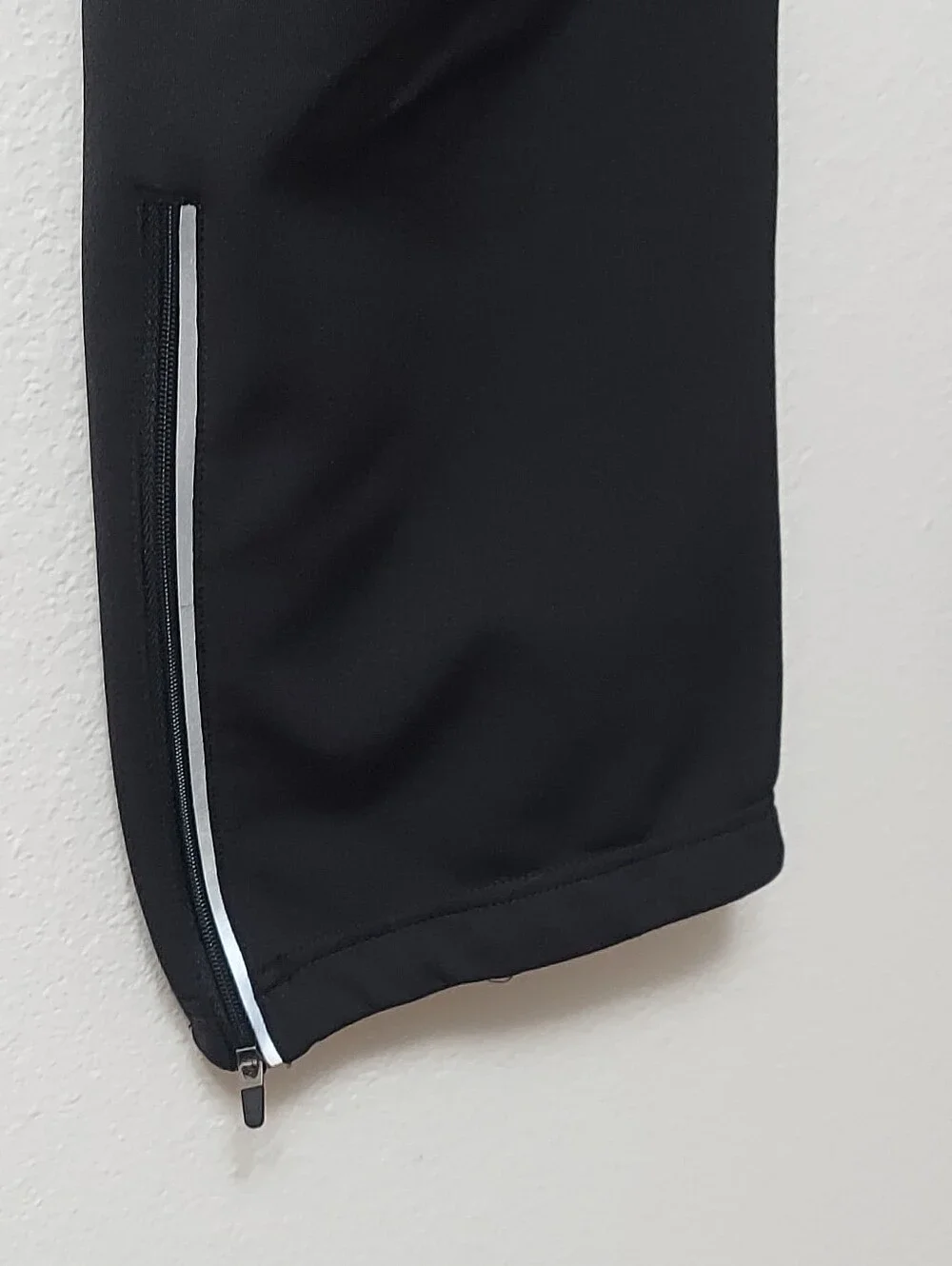 The North Face Men's Black Flight Series Windstopper Joggers Size XL - Picture 6 of 9